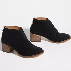 BEEK Eaglet Black /Black , Ankle Boots with Wooden Heel women size 8 NEW